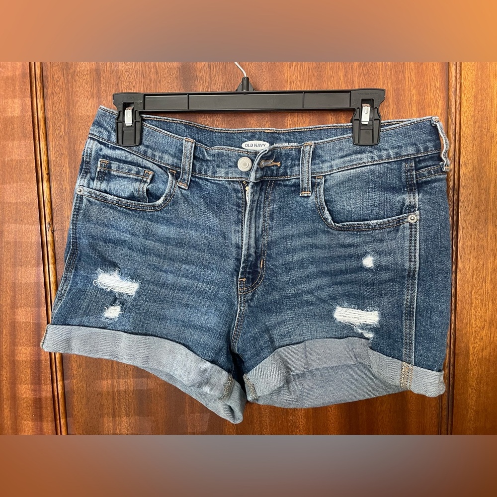 Old Navy boyfriend shorts size 4